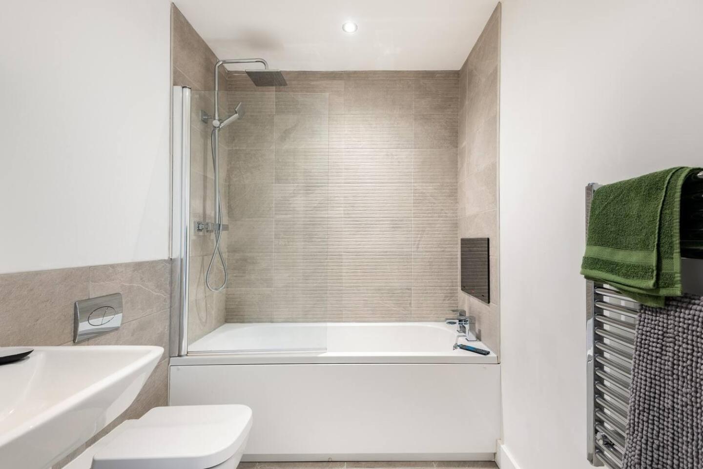 Luxurious 3-Bed Penthouse In Sheffield Apartment Handsworth Ngoại thất bức ảnh